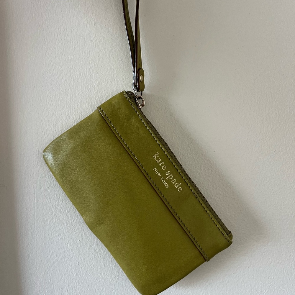 Kate Spade Olive Wristlet